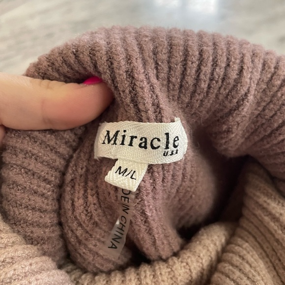 Miracle Ribbed Knit Sweater in Pink and Tan - Picture 2 of 2